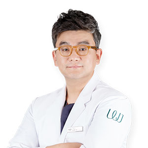 Dr. Kang Mun-Seok - Plastic Surgery specialist at Wonjin Plastic Surgery Clinic Seoul Korea