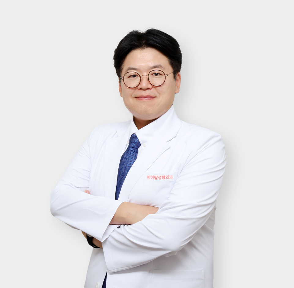Dr. Oh Hwa-young - Plastic Surgery specialist at ATOP Plastic Surgery Seoul Korea