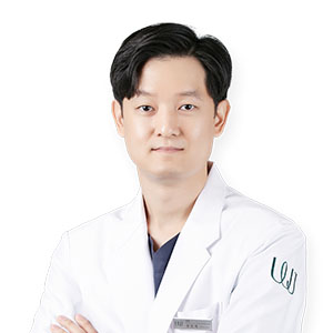Dr. Kang Jin-seok - Eyes, Lifting specialist at Wonjin Plastic Surgery Clinic Seoul Korea