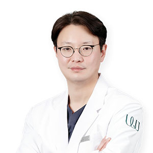 Dr. Park Jang-woo - Eyes, Facial Contouring specialist at Wonjin Plastic Surgery Clinic Seoul Korea