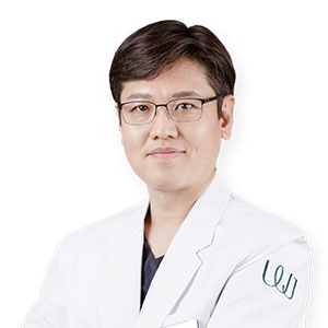 Dr. Lee Seon-gu - Breast specialist at Wonjin Plastic Surgery Clinic Seoul Korea