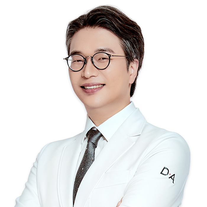 Dr. Koo Hyun-kook - Breast Plastic Surgery specialist at DA Plastic Surgery Seoul Korea