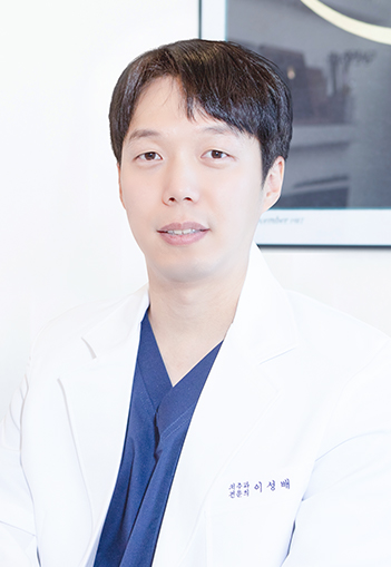 Dr. Lee Sung-bae - Periodontology specialist at DangsanOne Dental Clinic Seoul Korea