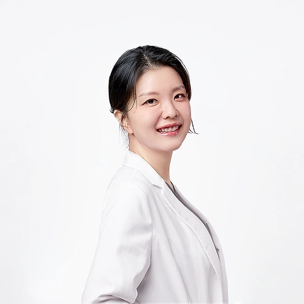 Dr. Kim Na-jeong - Aesthetic Medicine specialist at Cléor Clinic Hongdae Seoul Korea